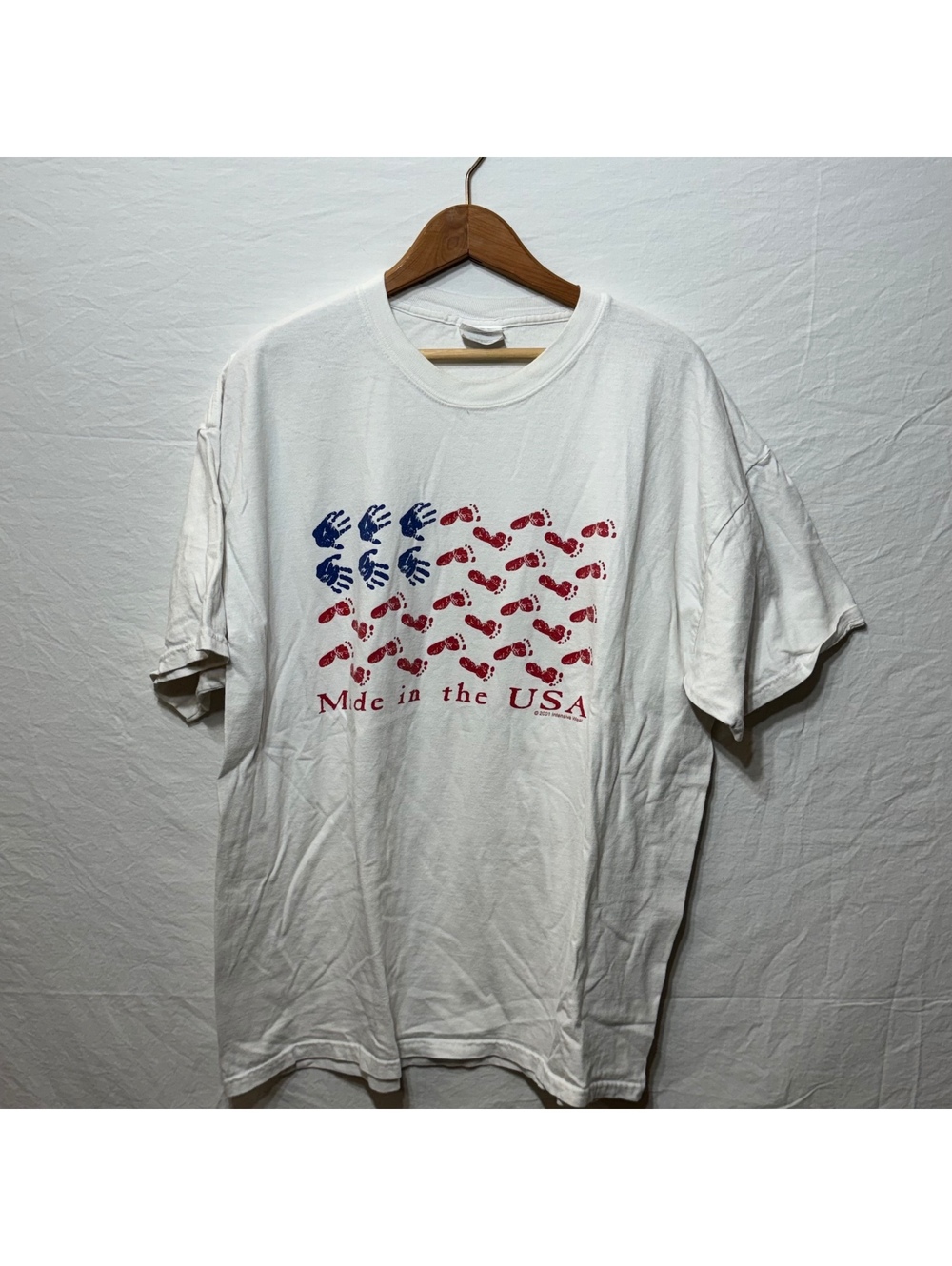 Made in the USA Handprint Flag T-Shirt Hanes Beefy-TMen's XL